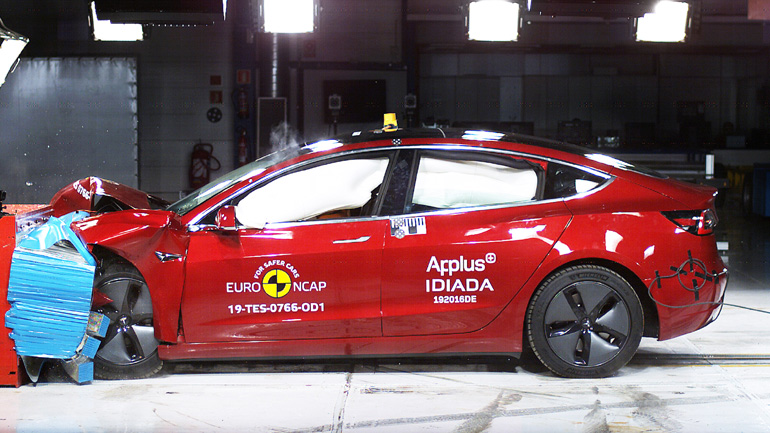 Το αυτοκίνητο που κατέρριψε τα ρεκόρ στα crash test